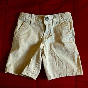 Khaki Shorts 🩳